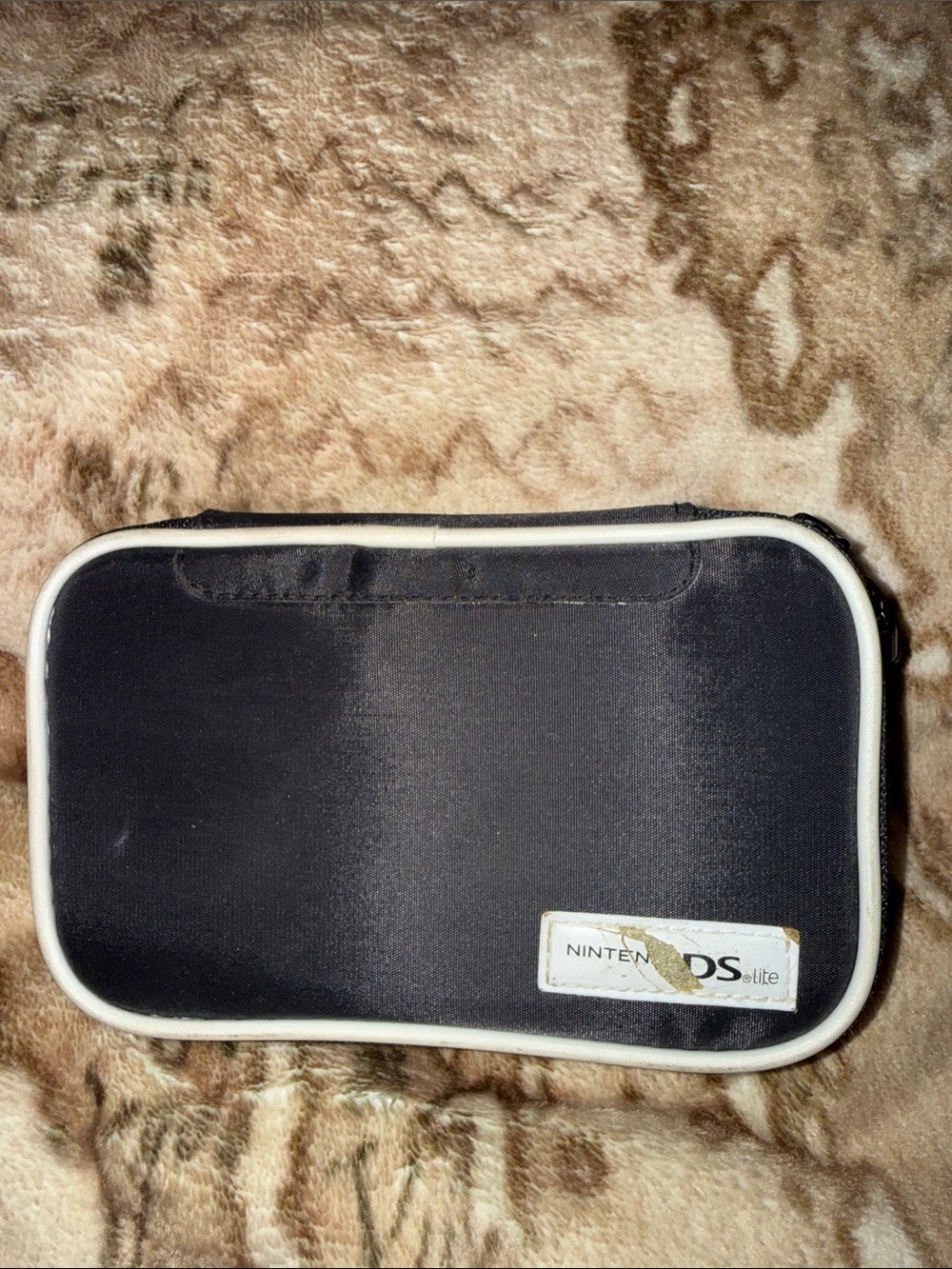 🖤NINTENDO DS LITE BLK CASE WITH WHITE TRIM🖤